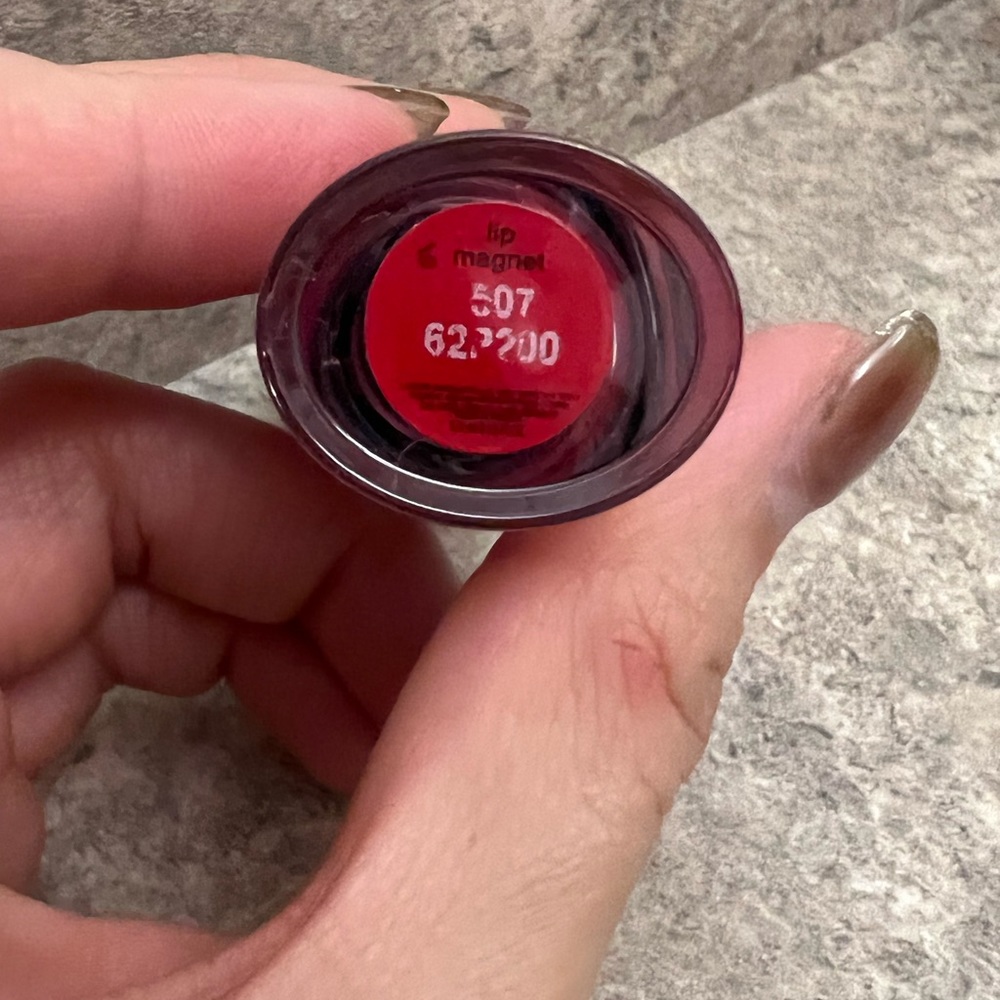 Armani Beauty - Lip Magnet Liquid Lipstick
